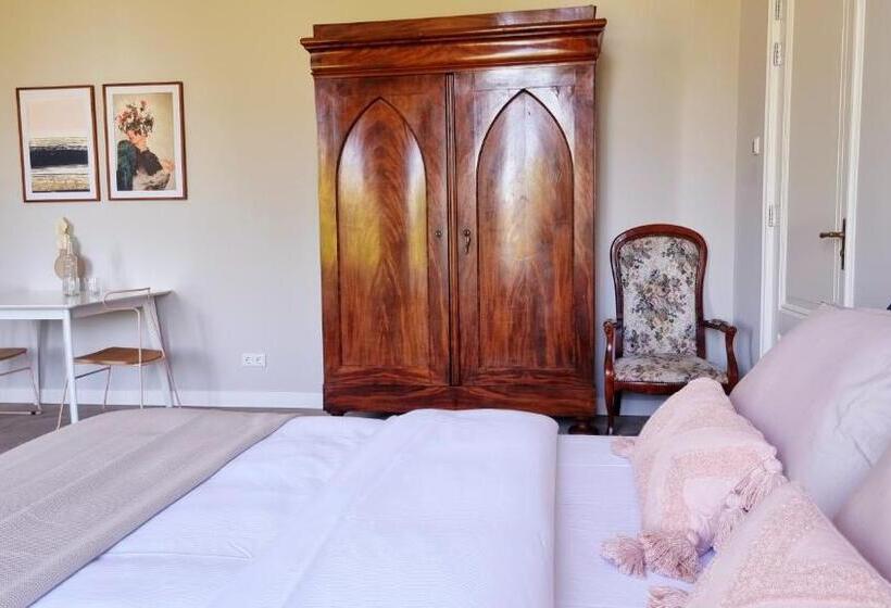 اتاق لوکس با تخت بزرگ, B&b Huis Der Boede