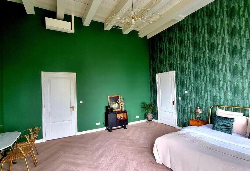 اتاق سوپریور با تخت بزرگ, B&b Huis Der Boede