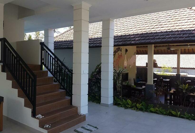 Номер Стандарт Вид на Бассейн, Vila Troja Kubu