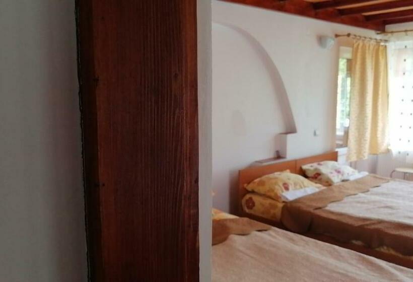 Economy Quadruple Room, Casa Ddm Daniel