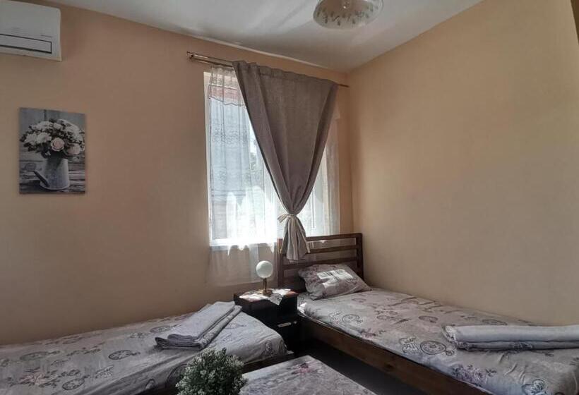 Номер Стандарт с Балконом, Guest House 51