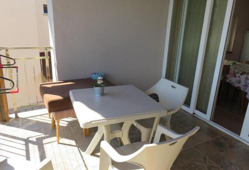 Апартаменты 1 Спальня Вид на Море, Guest House 51