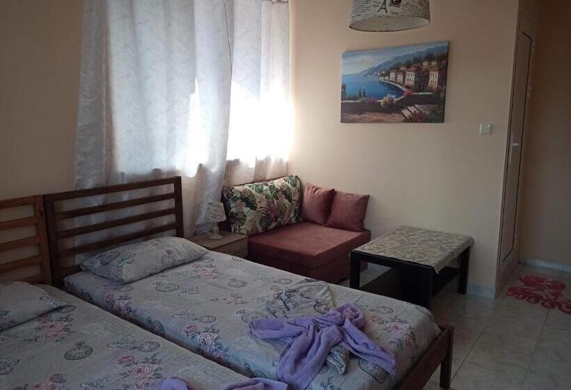 Номер Стандарт с Балконом, Guest House 51