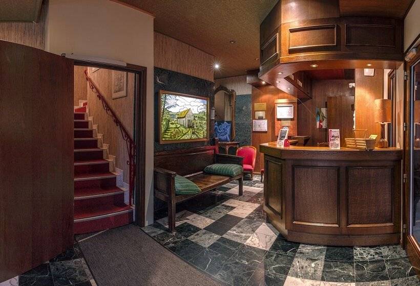 标准三人间, Hôtel Restaurant Et Spa Au Tilleul