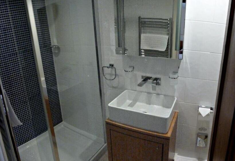 Quarto standard, Stocks