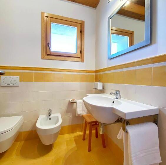 اتاق استاندارد سه نفره, Agriturismo La Cascina Di Opaco