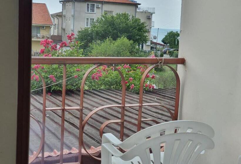 جناح سوبيريور غرفتين نوم, Lazur