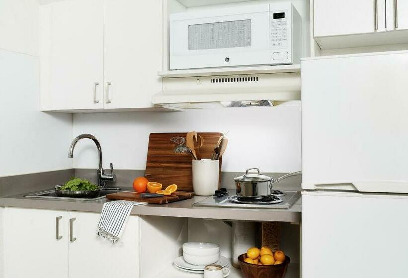 استودیوی استاندارد, Intown Suites Extended Stay Raleigh Nc  Capital Blvd