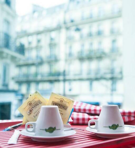 اتاق لوکس, Club246 Paris Saint Martin
