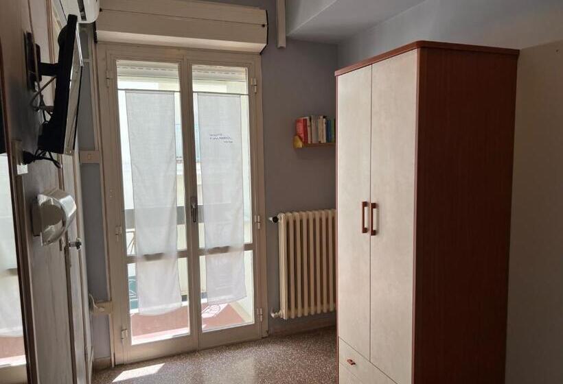 Quarto Estandar Individual, Morri   Il Bibli