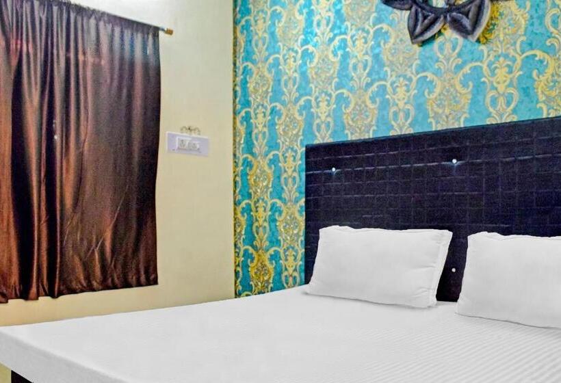غرفة قياسية ثلاثية, Spot On Hotel Seema Inn