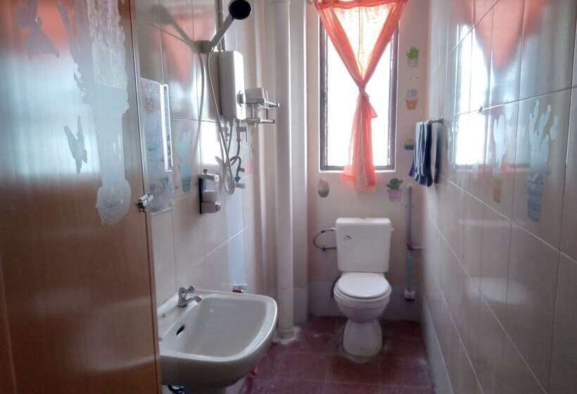 اتاق استاندارد, Spot On 90439 Lh Home