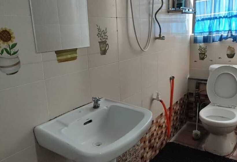 اتاق خانوادگی, Spot On 90439 Lh Home