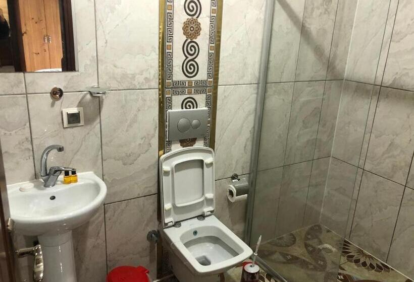 اتاق استاندارد سه نفره, Cerrahpaşa Sui̇te