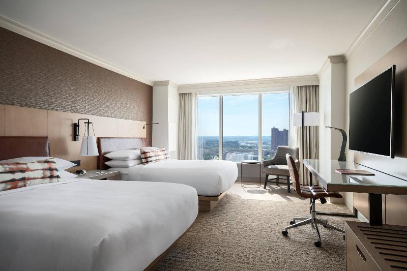 스위트 킹사이즈 침대, Sleep Inn & Suites Devils Lake