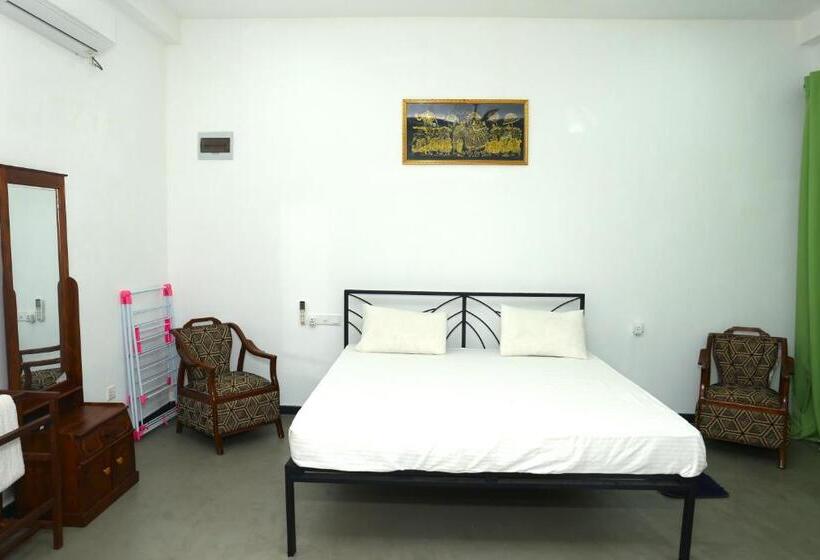 اتاق لوکس, Sandy Palms Guesthouse