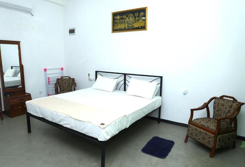 اتاق لوکس, Sandy Palms Guesthouse