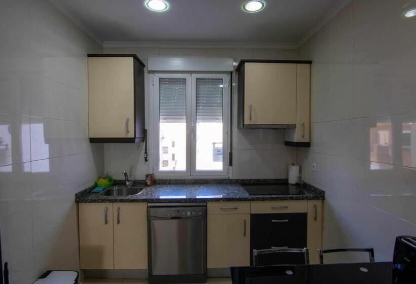 דירת שלושה חדרים, Apartamento Paris