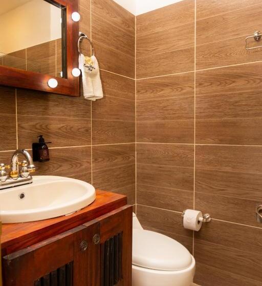 سوییت لوکس, Entre Palmas Casa