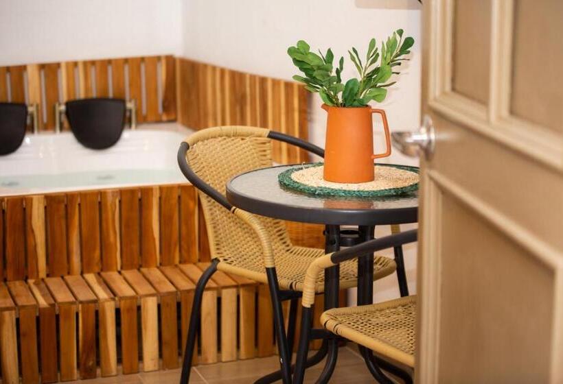 سوییت لوکس, Entre Palmas Casa