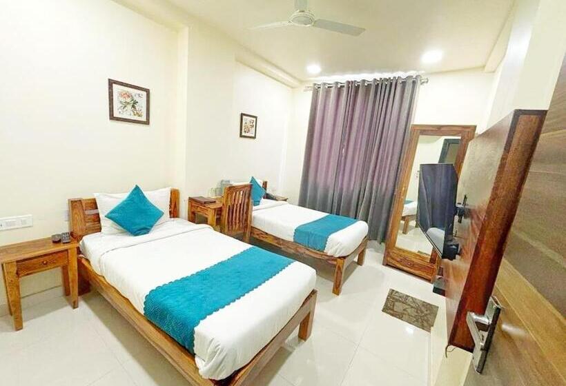 Номер Deluxe, Panchsheel Inn