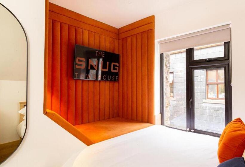 اتاق دوبلکس, The Snug Townhouse