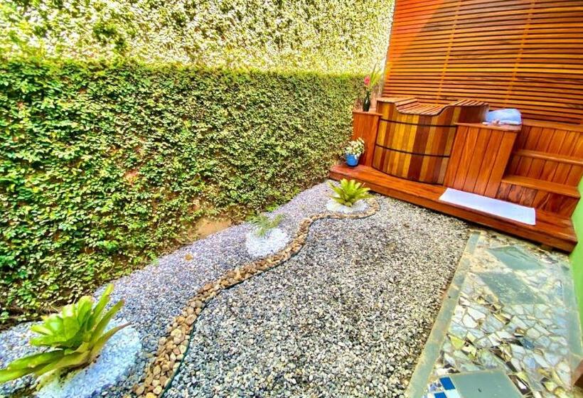 자쿠지 스위트, Gaia Gardens Pousada