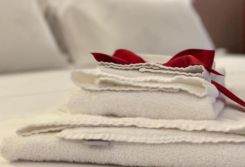 اتاق لوکس, B&b Romeo Luxury Rooms