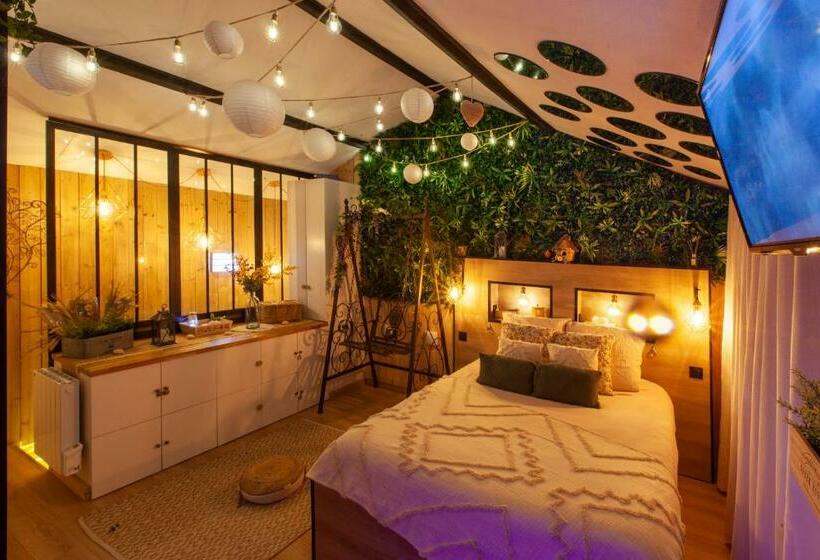 Дом 1 Спальня, Love Room Romantique Les Petits Plaisirs