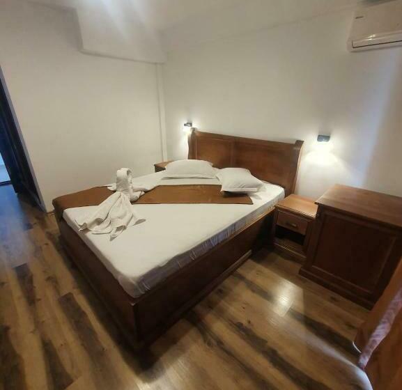 اتاق استاندارد سه نفره, Casa Vlad