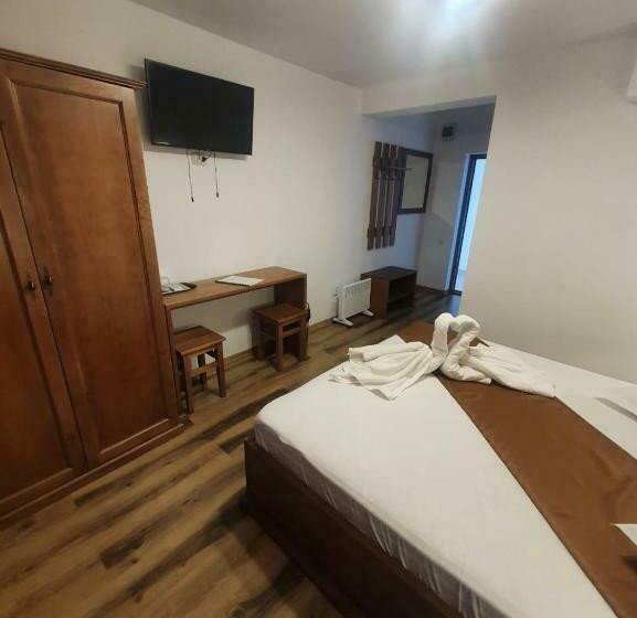 اتاق استاندارد سه نفره, Casa Vlad