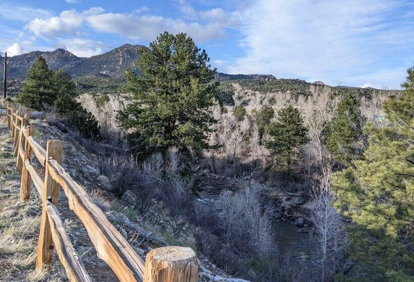 اتاق استاندارد اینتریور, Slackwater Inn
