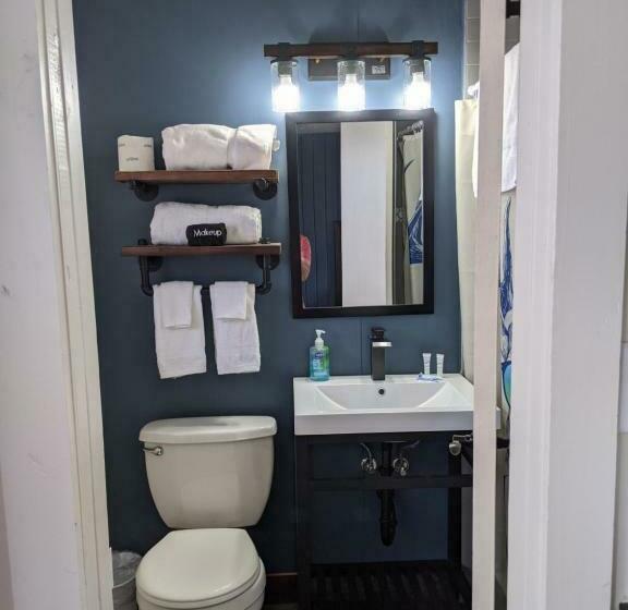 اتاق استاندارد اینتریور, Slackwater Inn