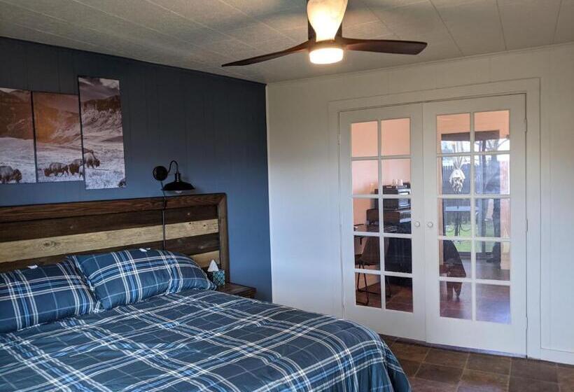 اتاق لوکس با تخت بزرگ, Slackwater Inn