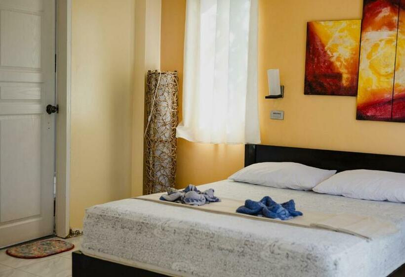 Люкс Кровать Кинг, Amami Beachfront Villa With Private Beach