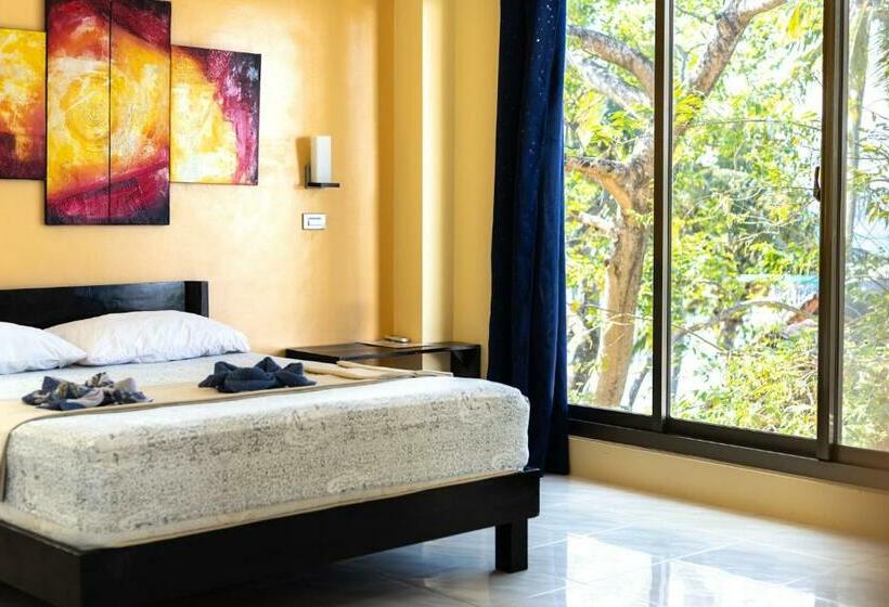 Люкс Кровать Кинг, Amami Beachfront Villa With Private Beach