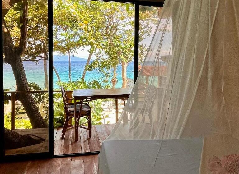 Бунгало Стандарт Вид на Море, Amami Beachfront Villa With Private Beach