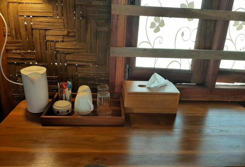 Семейное Бунгало, Cha Cha Bungalow