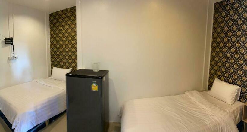 اتاق استاندارد با تخت بزرگ, Golf House