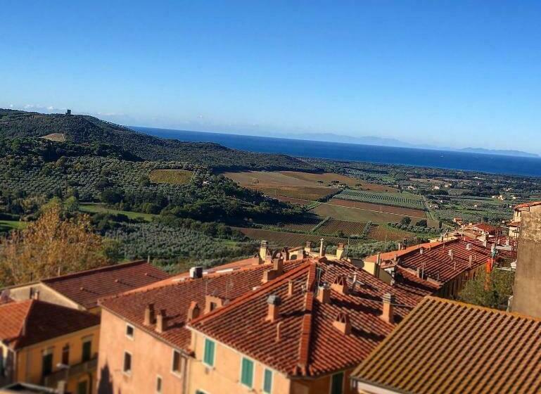 اتاق لوکس با چشم‌انداز دریا, Anitta Guesthouse
