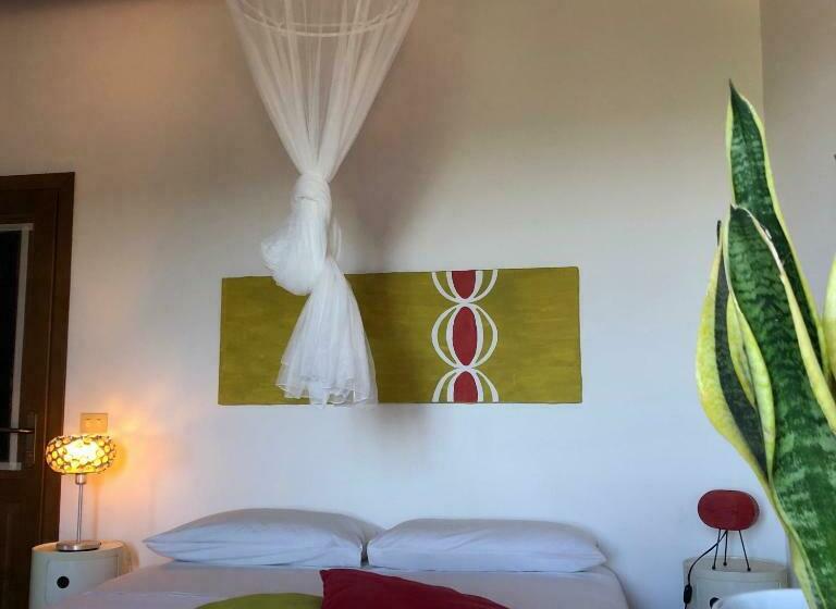 اتاق لوکس با چشم‌انداز دریا, Anitta Guesthouse