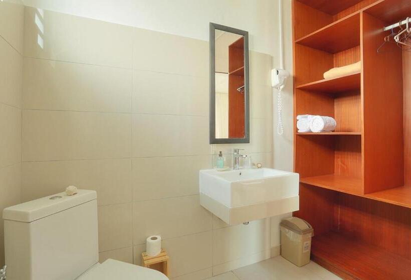 اتاق لوکس با بالکن و چشم‌انداز دریا, Auberge Seafever