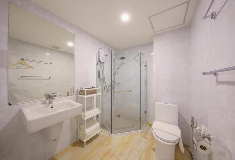 استودیو خانوادگی, Jiang Mai 81