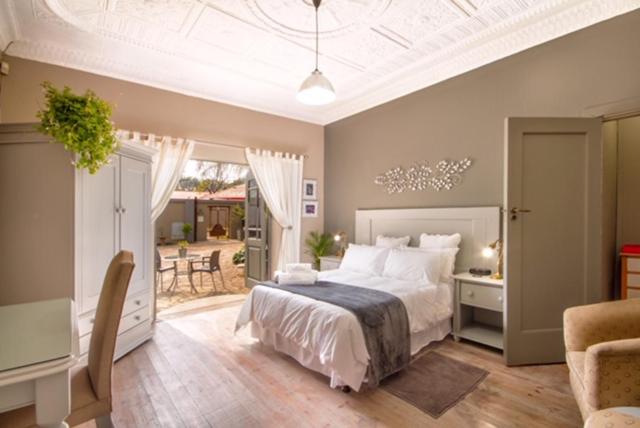 استودیوی استاندارد با تخت دوبل, Studio Gray