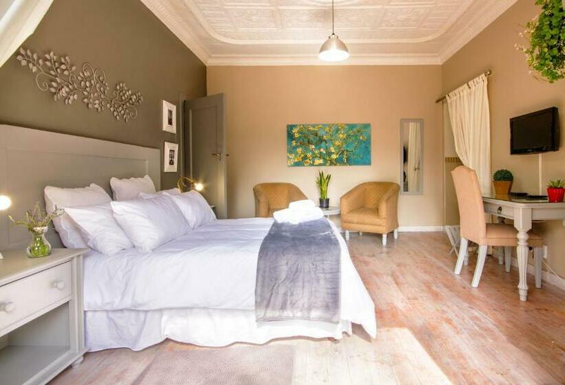 استودیوی استاندارد با تخت دوبل, Studio Gray