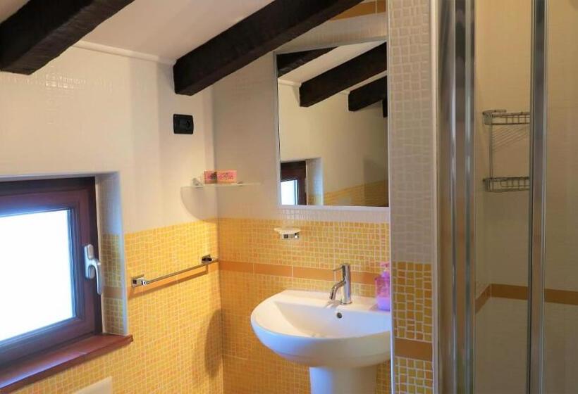 اتاق استاندارد, B&b Dalù