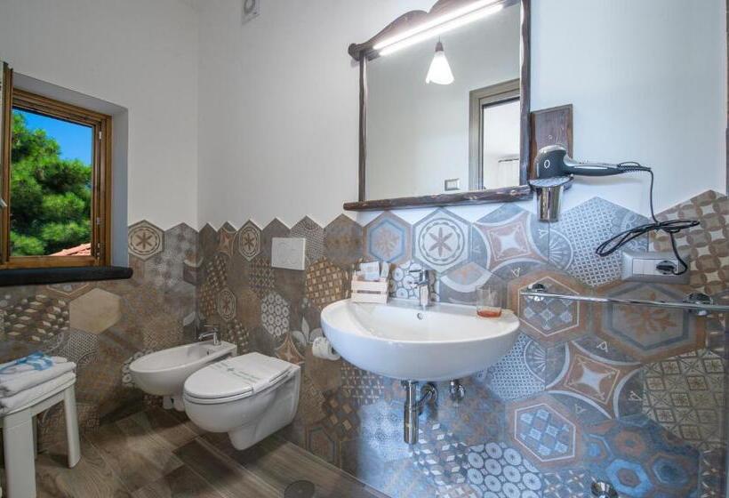 Quarto Triplo Clássico, Il Casale Del Contadino