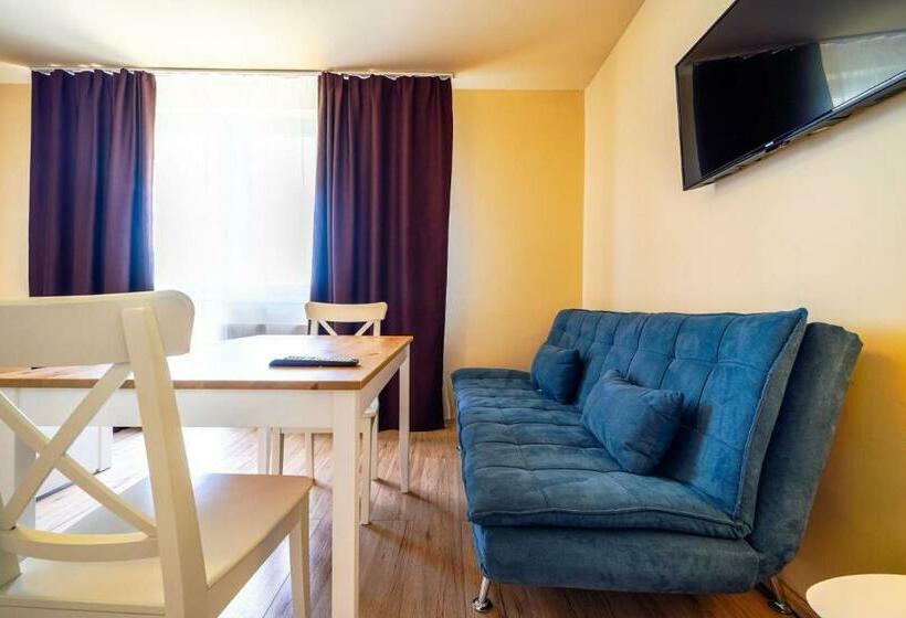 패밀리 룸, Apartmány Karmon Park