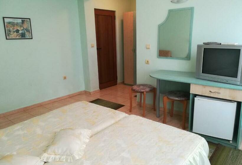 Номер Стандарт, Guest House Georgieva Ravda