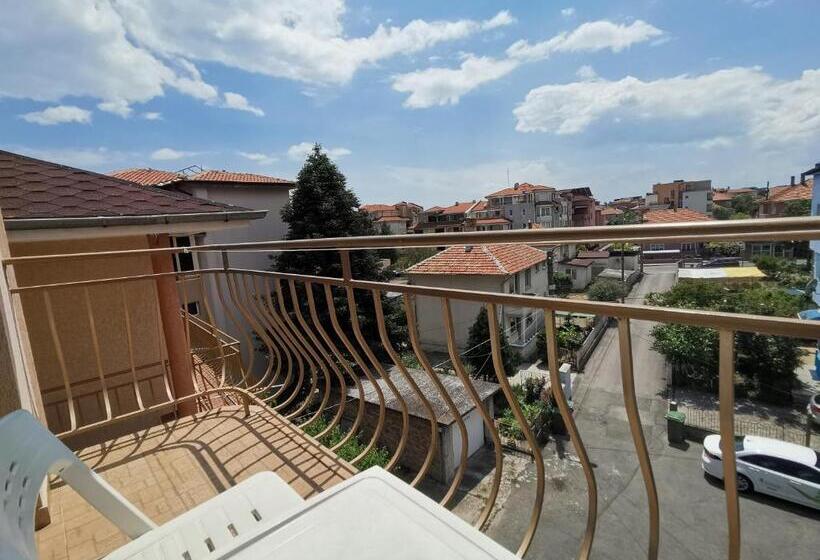 Номер Стандарт, Guest House Georgieva Ravda